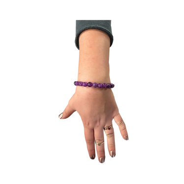 Amethyst bead bracelet featuring natural stones and elegant design